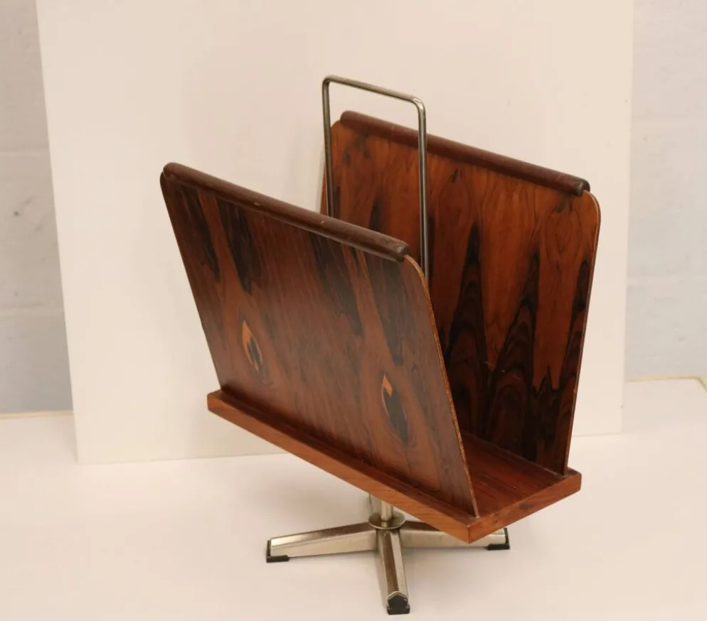Porte-revues en teck par VAD trevarefabrikk, Norvège, années 1960.