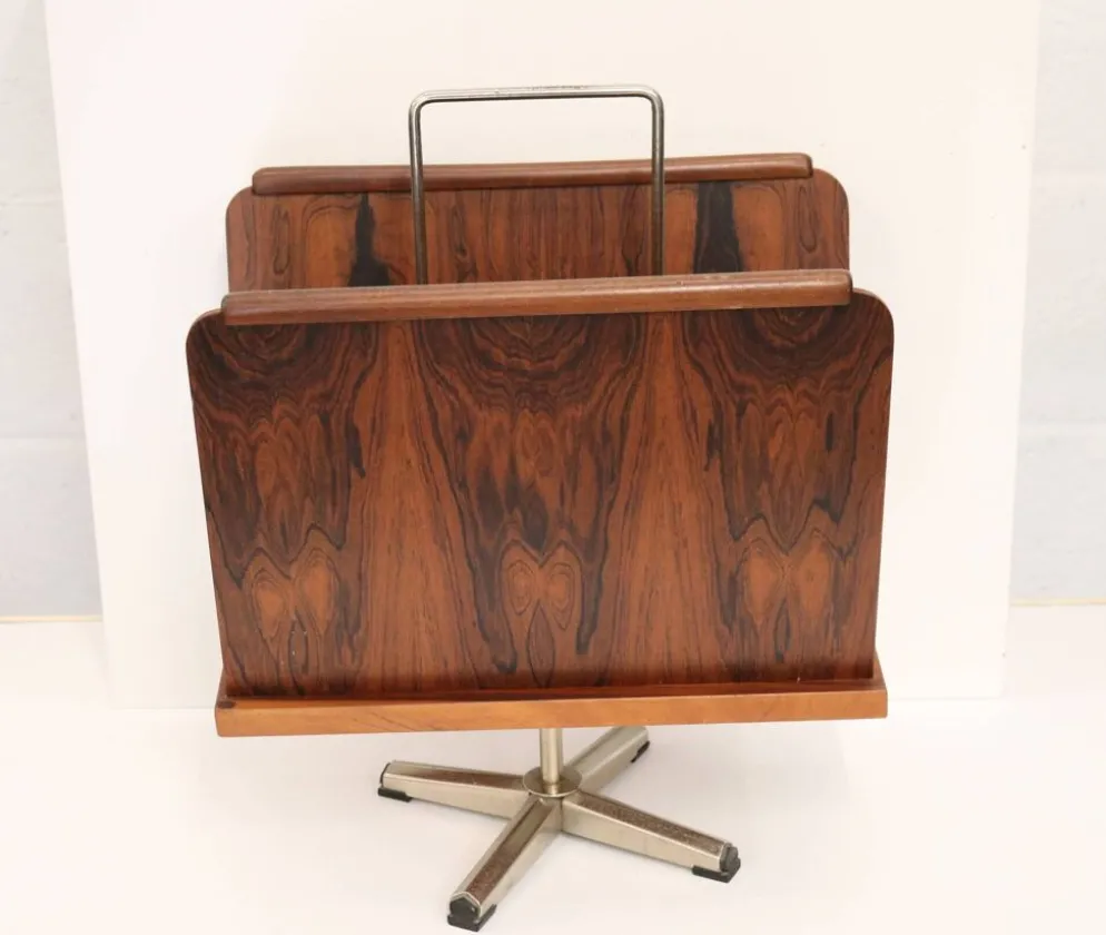 Porte-revues en teck par VAD trevarefabrikk, Norvège, années 1960.