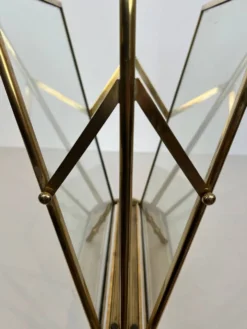 Porte-revues façon faux-bambou en bronze et laiton de la maison Baguès