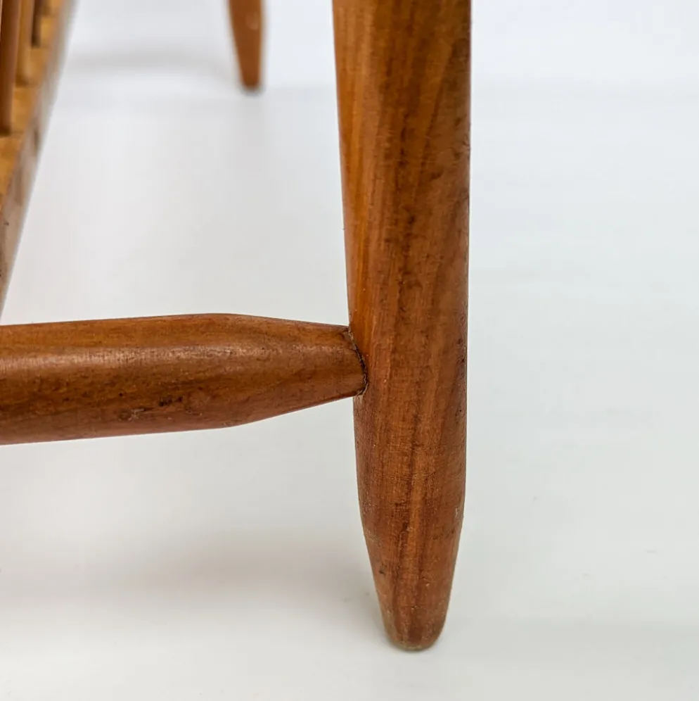 Porte-revues mid century de l’Uluv