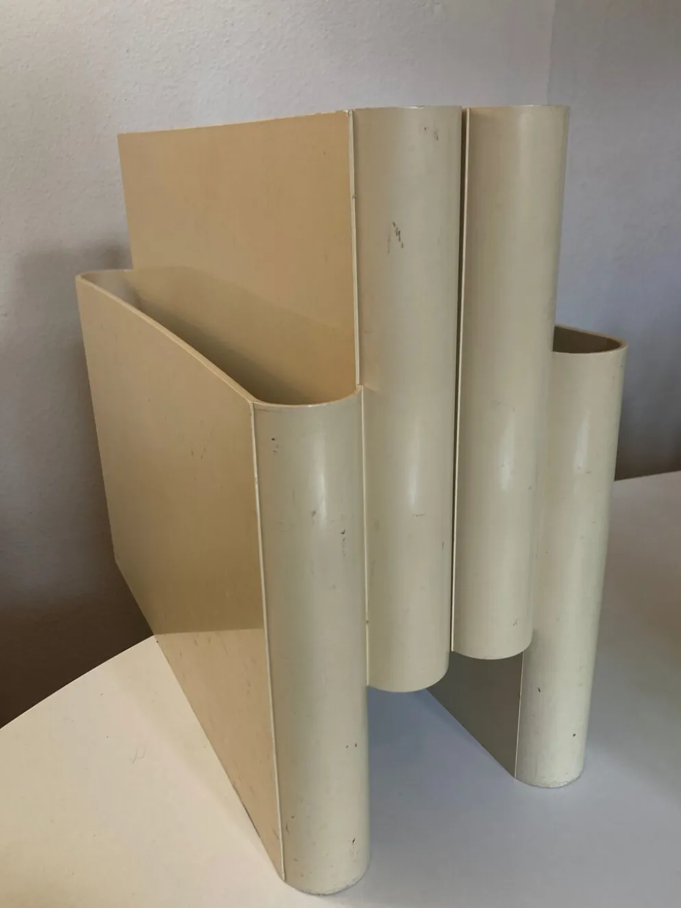 Porte revues par Giotto Stoppino pour Kartell 1971