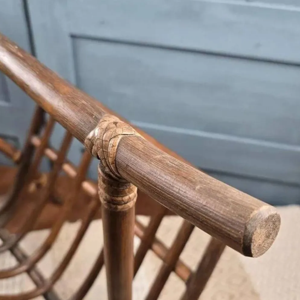 Porte-revues vintage en bois courbé – Structure ajourée – Années 60/70