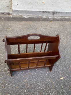 Porte-revues vintage en bois massif style rustique / retro