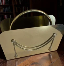 Porte-revues vintage en laiton massif – Décor drapé – Range magazines