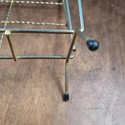 Porte-revues vintage en laiton – Design filaire – Années 50/60