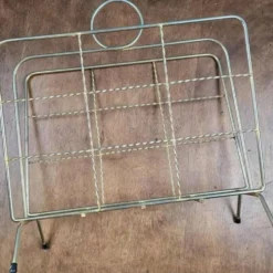 Porte-revues vintage en laiton – Design filaire – Années 50/60