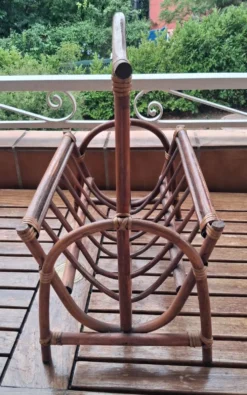Porte revues vintage en rotin