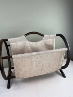 Porte revue vintage en rotin