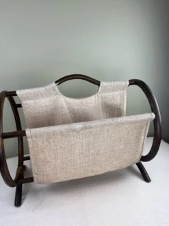 Porte revue vintage en rotin