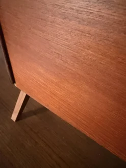 Porte-revue vintage scandinave en teck