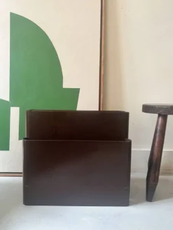 Porte revue / vinyle marron Giotto Stoppino pour kartell, design 1970