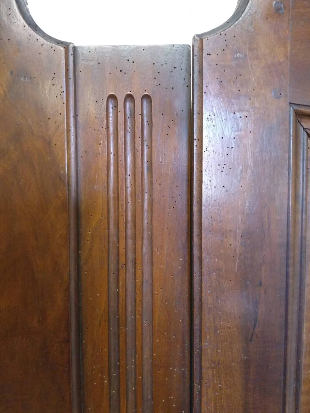 Portes avec gonds