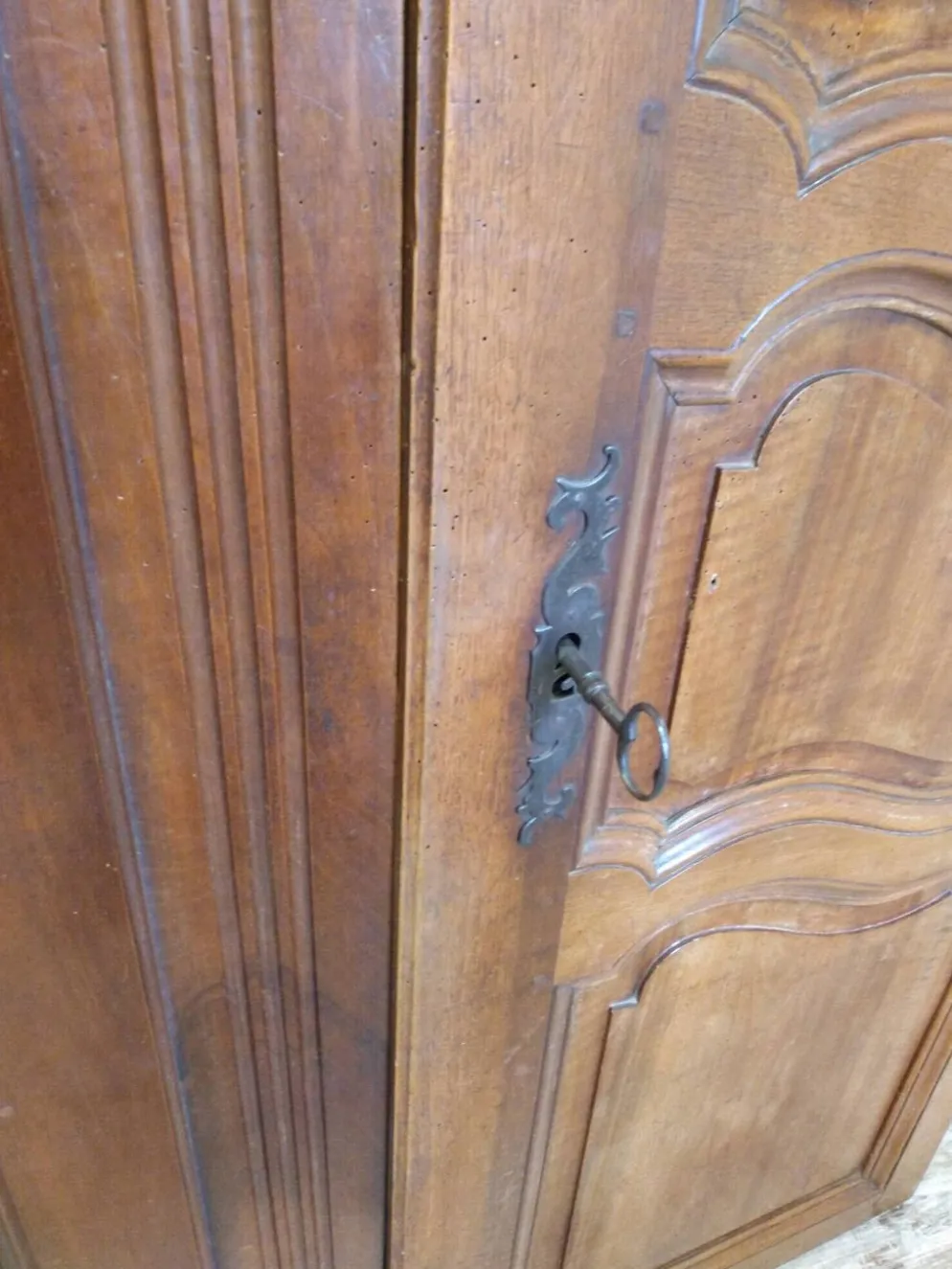 Portes avec gonds