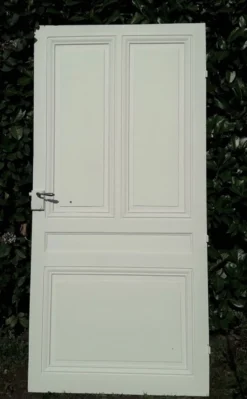Porte 207x99,5cm de communication verso panneauté mouluré