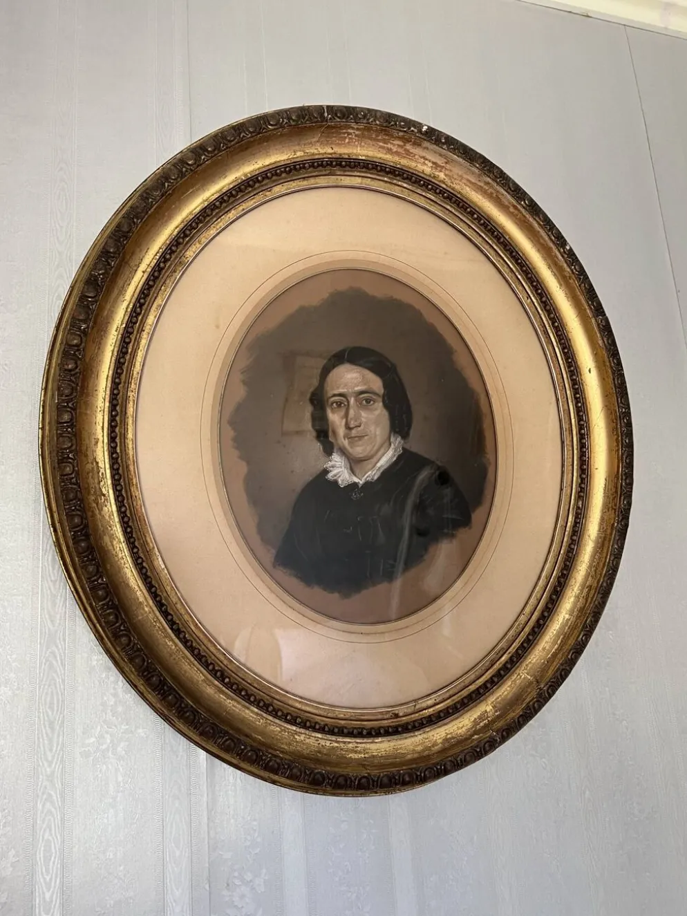 Portrait ancien encadrée d’une femme
