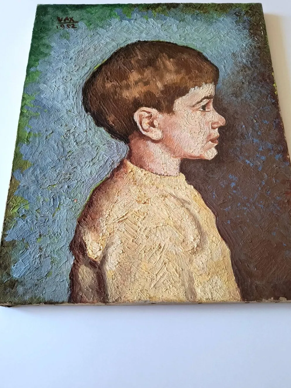 Portrait de garçon – huile sur toile - signé "vax", 1952