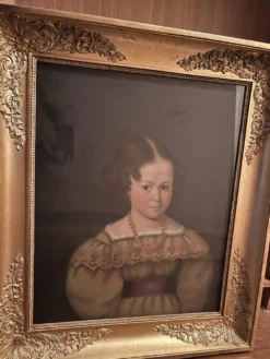 Portrait de petite fille, huile sur toile ancienne — XIXe siècle