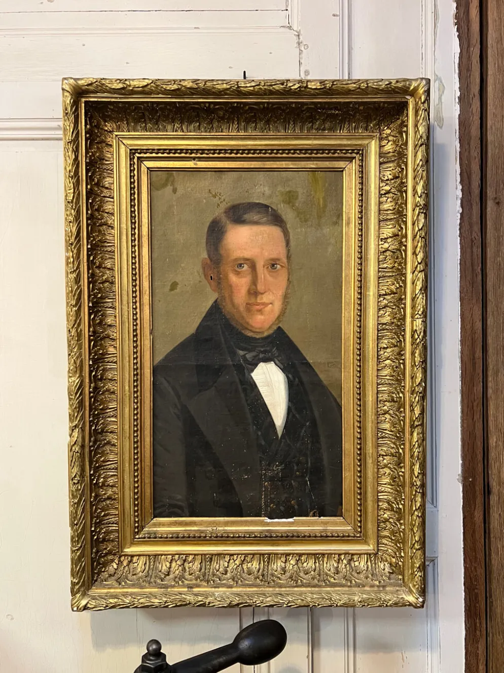 Portrait homme aux yeux bleus XIXe