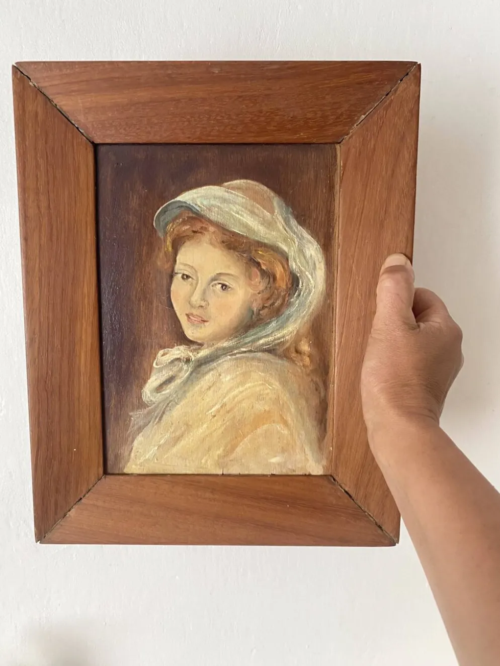 Portrait à l'huile ancien sur bois jeune femme