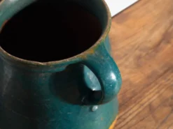Pot ancien en céramique populaire vernissée – Europe centrale, vers 1930
