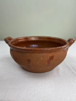Pot brutaliste