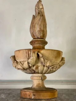 Pot à feu en bois sculpté, fin XVIIIème siècle