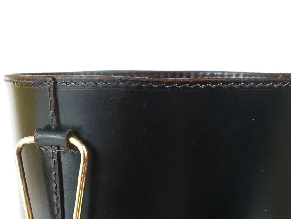 Poubelle à papier Mid-Century Carl Auböck en cuir noir et laiton, Autriche, années 1950