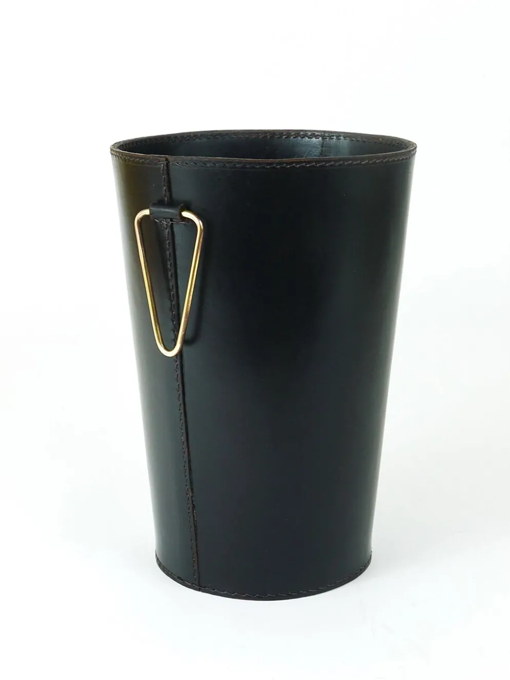 Poubelle à papier Mid-Century Carl Auböck en cuir noir et laiton, Autriche, années 1950