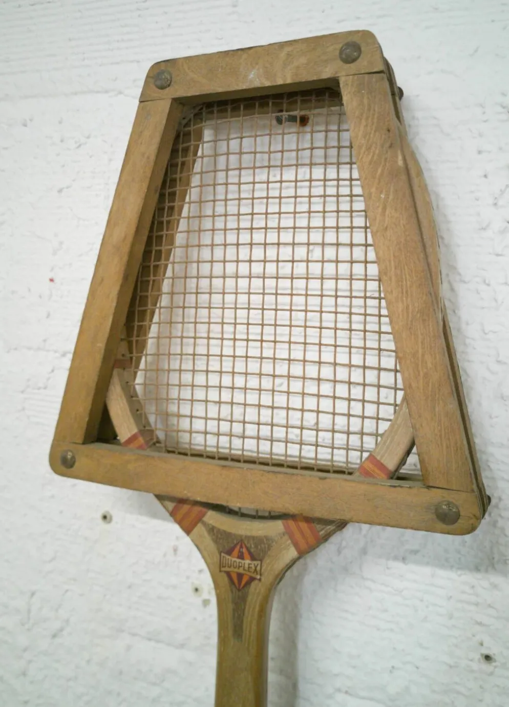 Raquette ancienne en bois avec cadre