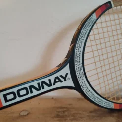 Raquette de tennis ancienne