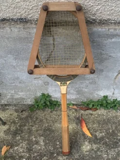 Raquette de tennis en bois tunmer spécial, protège tamis cadre en bois vintage et collector