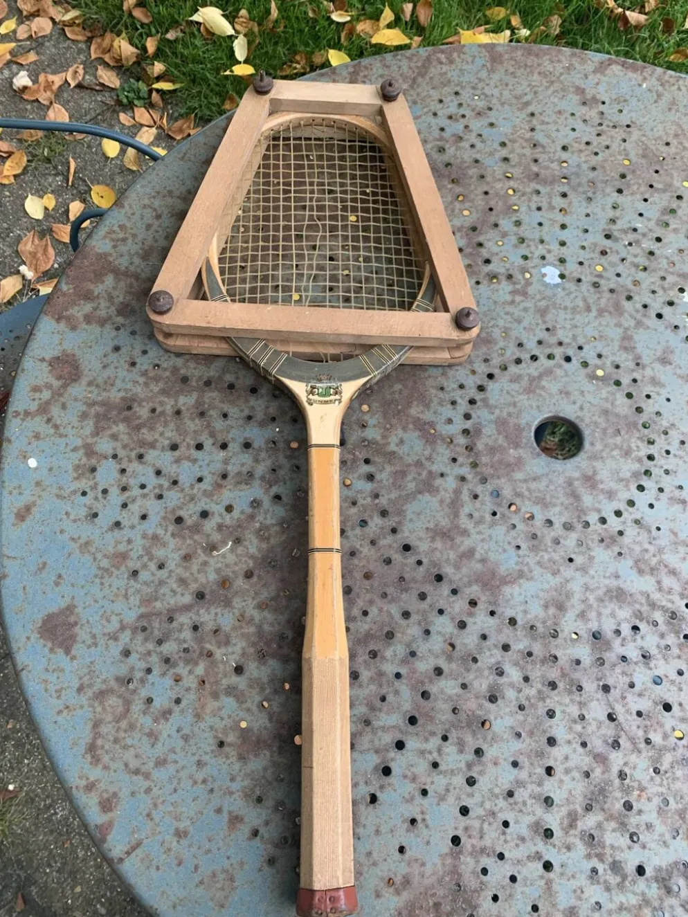 Raquette de tennis en bois tunmer spécial, protège tamis cadre en bois vintage et collector
