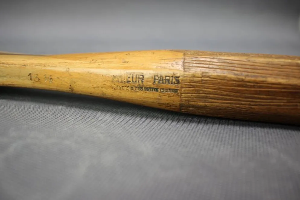 Raquette de tennis Prieur Paris avec presse en bois d'origine, vers 1930-1950