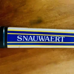 Raquette de tennis Snauwaert vintage dans sa housse