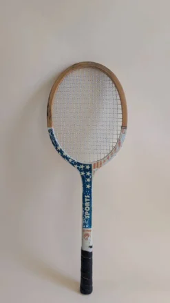 Raquette de tennis vintage