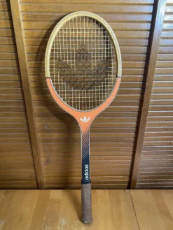 Raquette tennis ancienne adidas lady bois + housse adidas vintage #e19