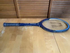 Raquette tennis ancienne courrier advance court ace 2 bois housse vint