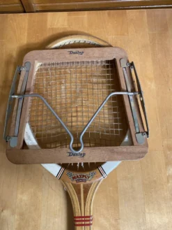 Raquette tennis ancienne dunlop maxply bois + protection sport vintage