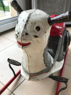 Rare et ancien escargot à bascule de marque mobo