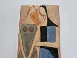 Rare sculpture murale en céramique des années 70, amoureux.