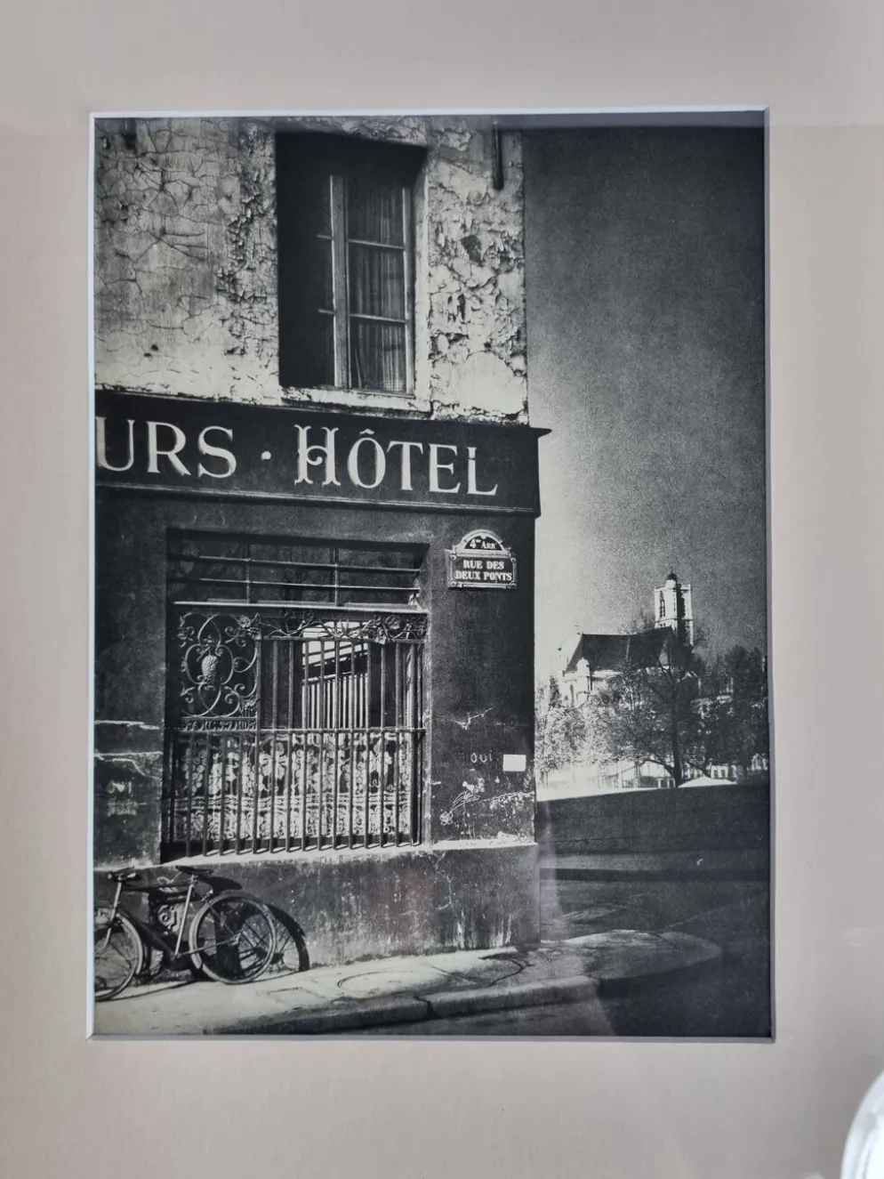 Rémy Duval – Rue des Deux Ponts, photogravure de 1946 – Encadrée sous verre 32 x 42 cm