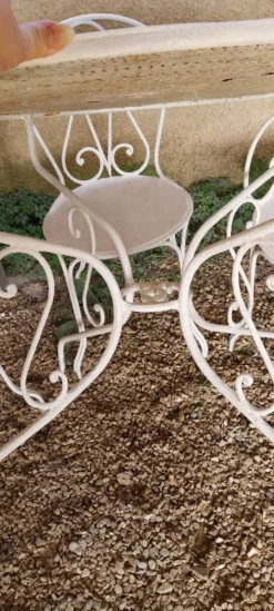 Salon de jardin ancien en fer forgé