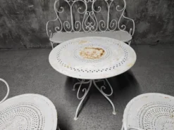 Salon de jardin ancien en fer forgé, début du XXe siècle
