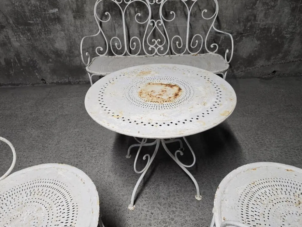 Salon de jardin ancien en fer forgé, début du XXe siècle