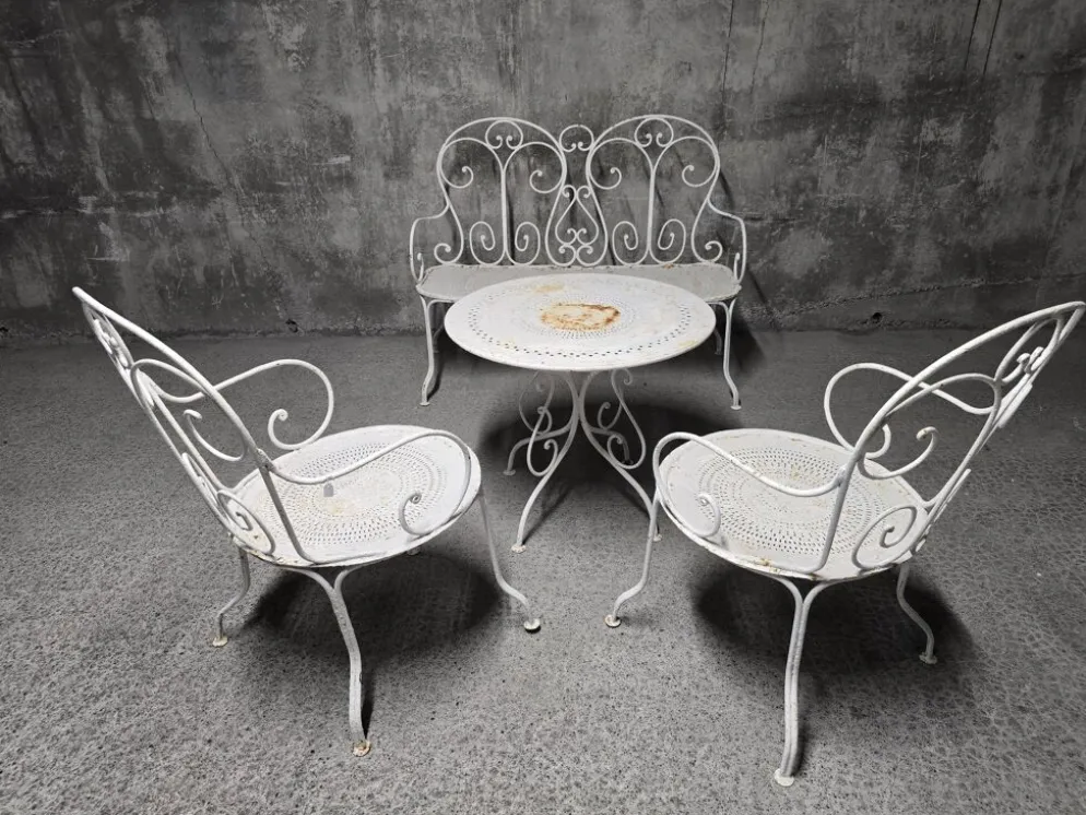 Salon de jardin ancien en fer forgé, début du XXe siècle