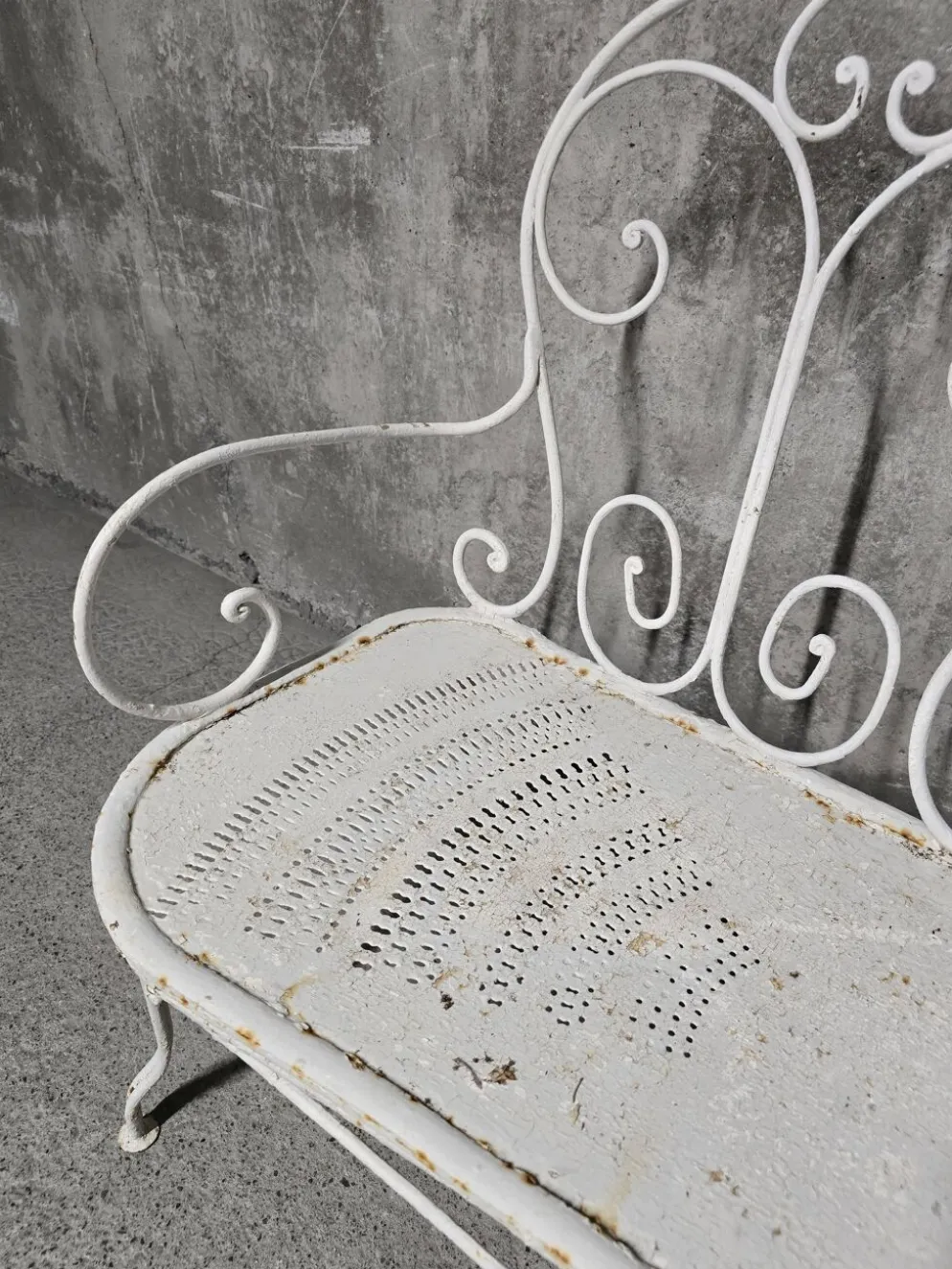 Salon de jardin ancien en fer forgé, début du XXe siècle