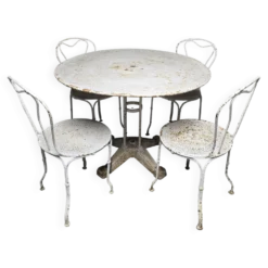 Salon de jardin ancien en fer forgé peint, table ronde et quatre chaises