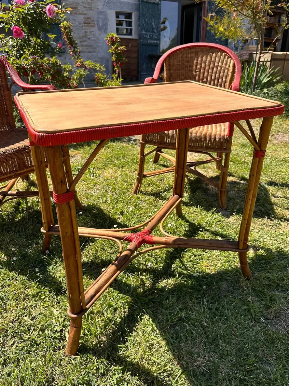Salon de jardin en rotin vintage