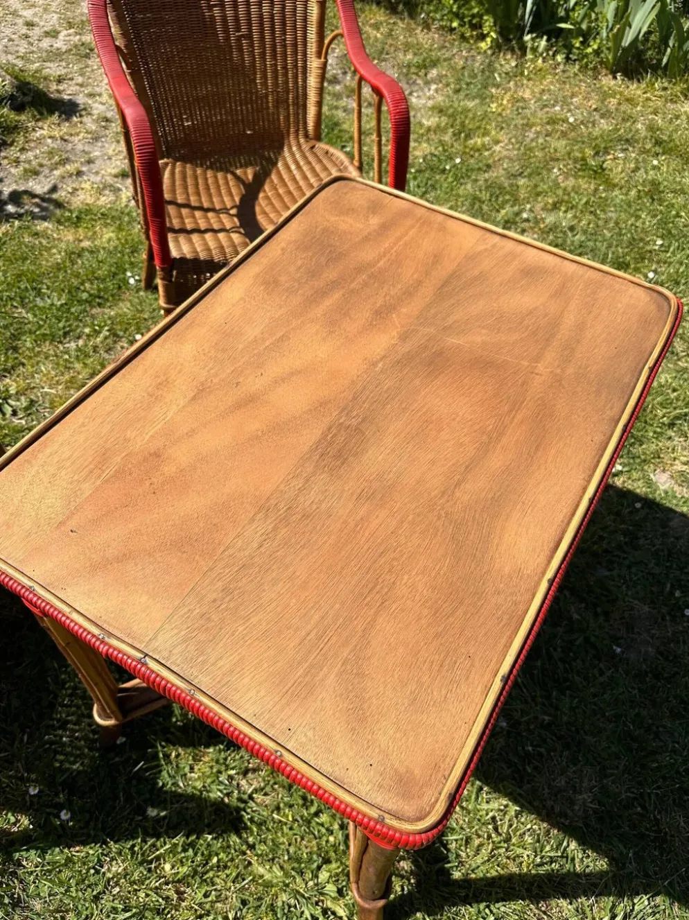 Salon de jardin en rotin vintage