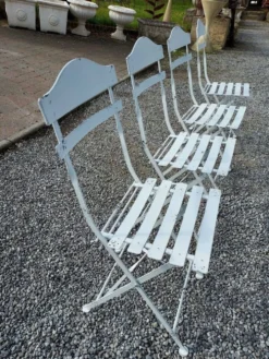 Salon de jardin pliant en fer patiné blanc